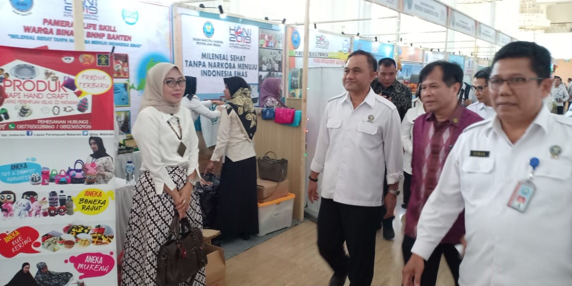 BNN Kota Tangerang Selatan Pamerkan Produk-produk Hasil Karya Klien Binaannya pada Peringatan HANI 2019 Tingkat Nasional