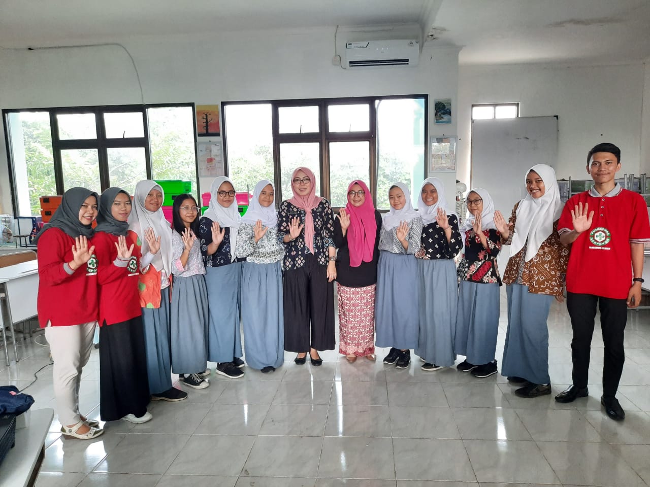 BNN Kota Tangerang Selatan dan Puskesmas Serpong 1 Lakukan Sosialisasi Napza pada Remaja BNN Kota Tangerang Selatan dan Puskesmas Serpong 1 Lakukan Sosialisasi Napza pada Remaja