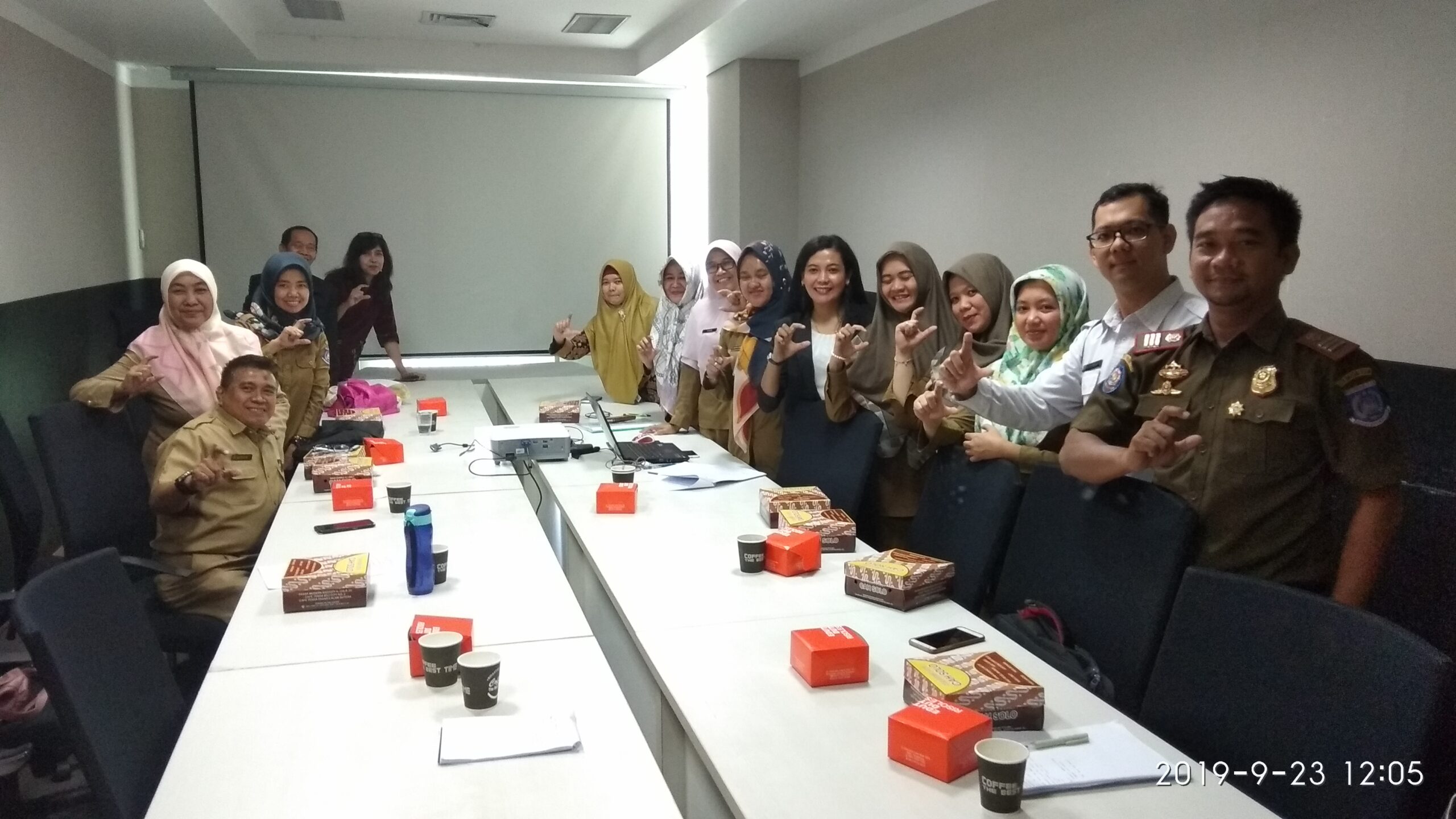 BNN Kota Tangerang Selatan Hadiri Rapat Pembahasan Draft Kepwal tentang Satgas Kawasan Tanpa Rokok BNN Kota Tangerang Selatan Hadiri Rapat Pembahasan Draft Kepwal tentang Satgas Kawasan Tanpa Rokok