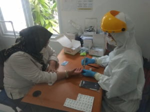 Cegah Penularan Covid-19, Personil BNN Kota Tangsel mengikuti Rapid Test Covid-19